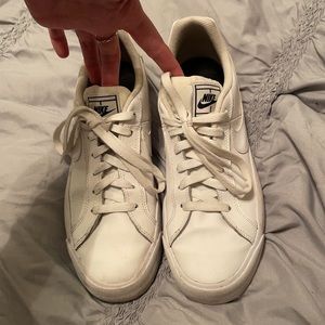 Nike Court Royale AC